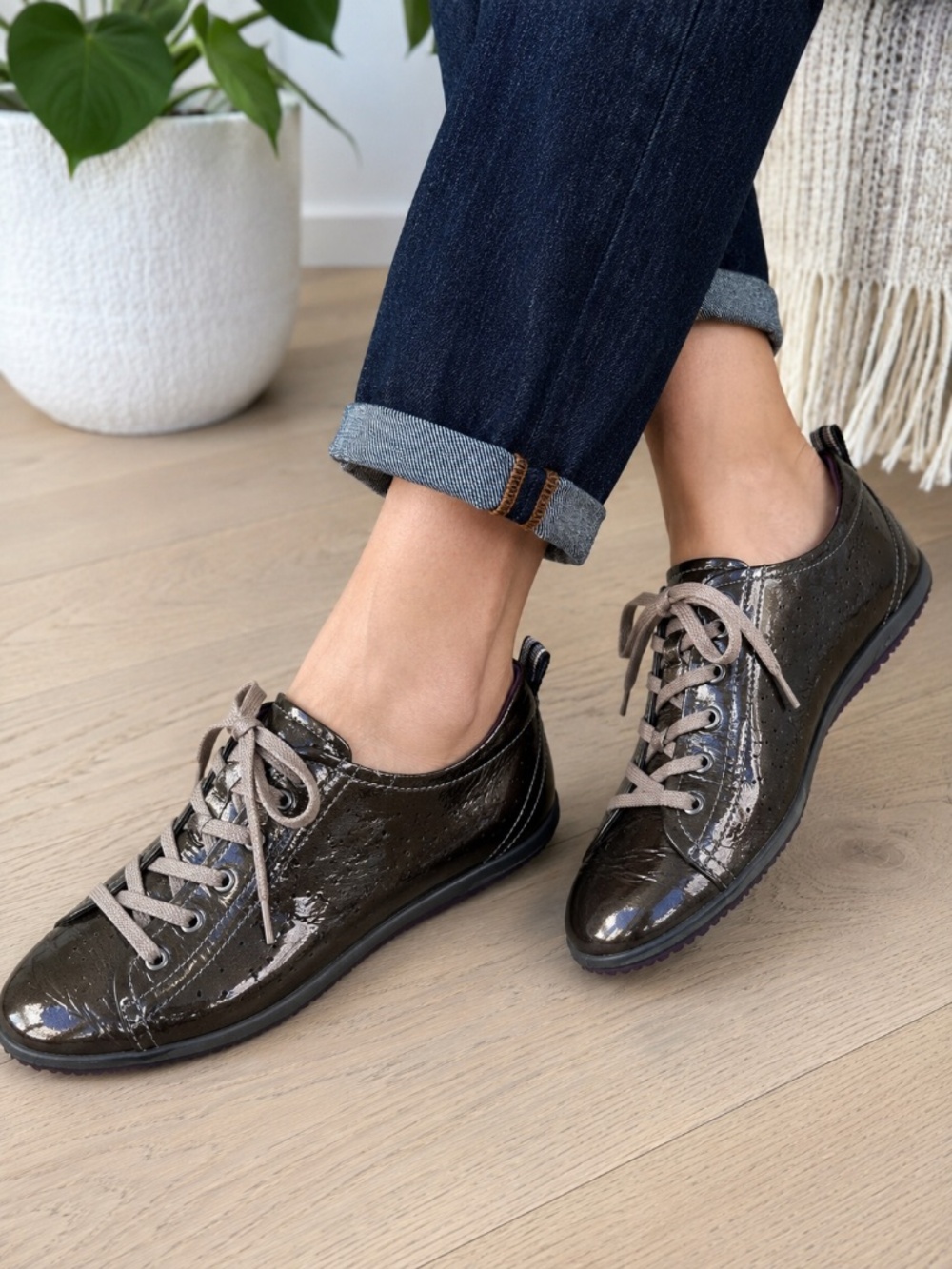 ECCO Patent Leather Sneakers | Taupe Bronze | EU 41 | Excellent Condition